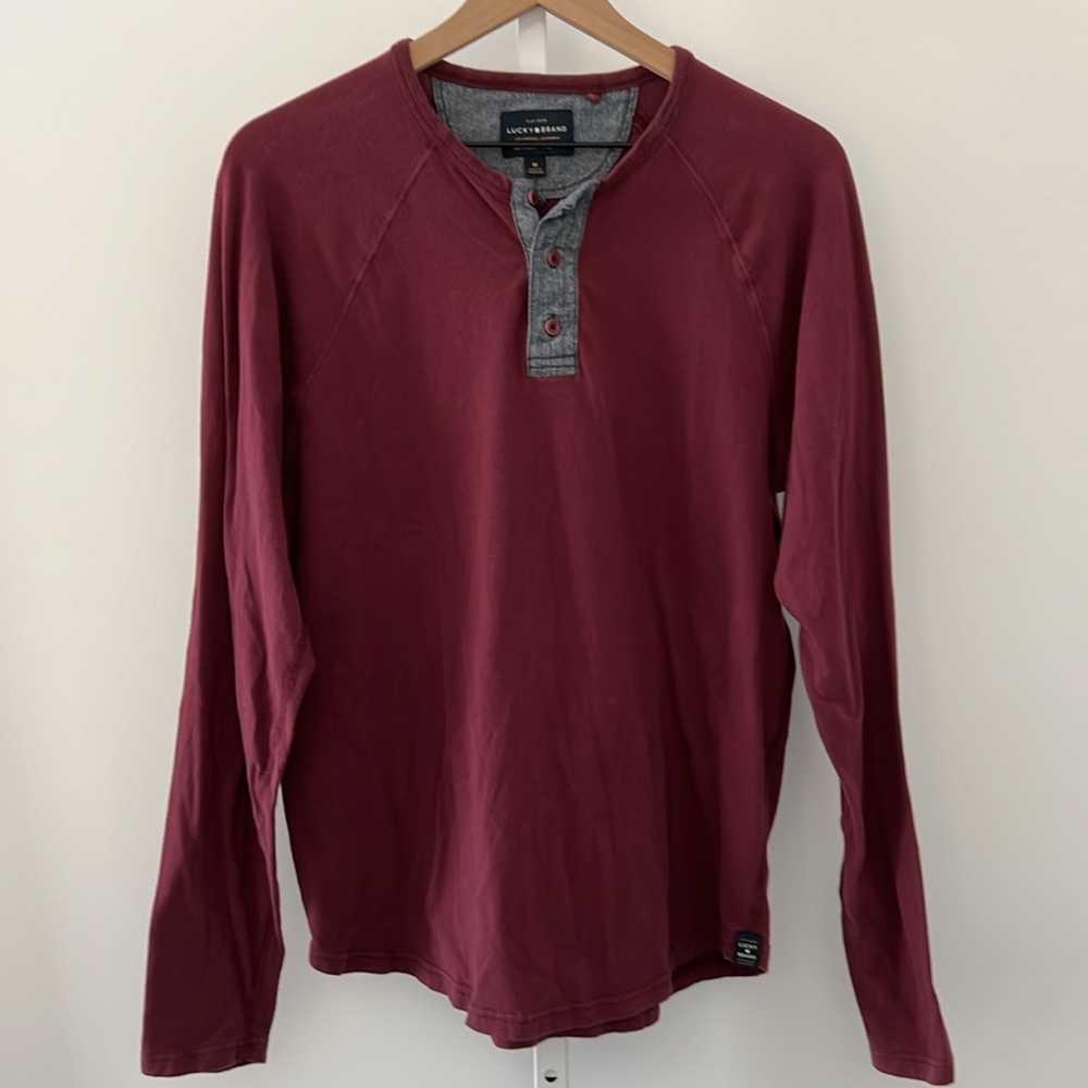 LUCKY BRAND burgundy Henley long sleeve t-shirt medium